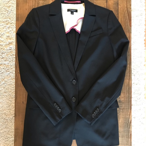 Ann Taylor 2-Button Black Blazer - Size: 4 - Picture 2 of 6